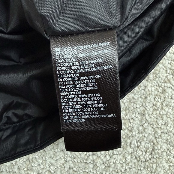 The North Face Women's Medium Black Hyvent Nylon Jacket No Hood - Picture 10 of 10